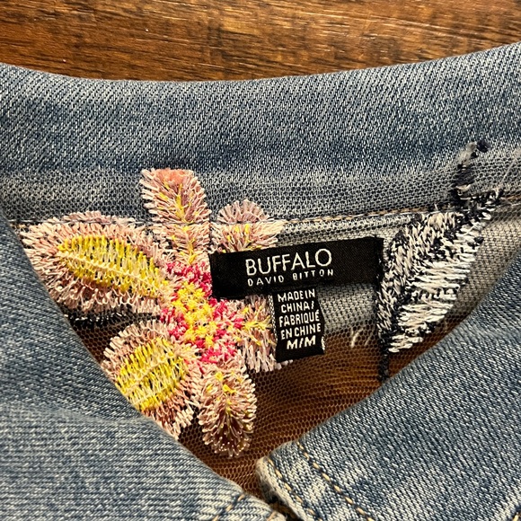 Buffalo Embroidered Floral Denim Jacket -size M - Picture 2 of 6